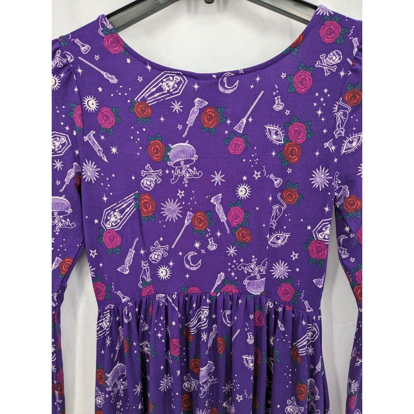 Disney Women Purple Hocus Pocus Icons Long Sleeve Lace-Up Bewitch Dress Size M