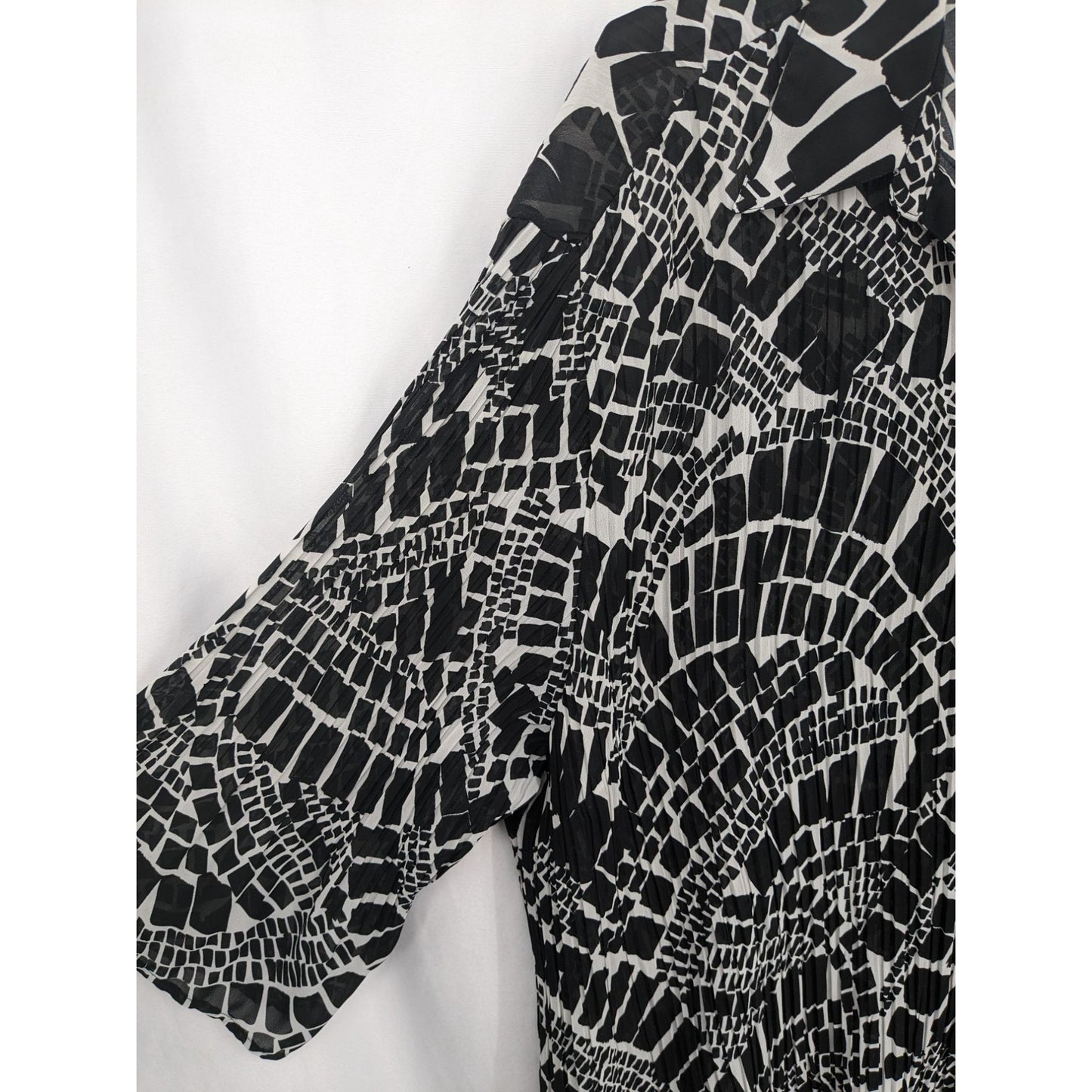 Maggie Barnes Women Black Abstract Button-Up Sheer 3/4 Sleeve Shirt Size 3X