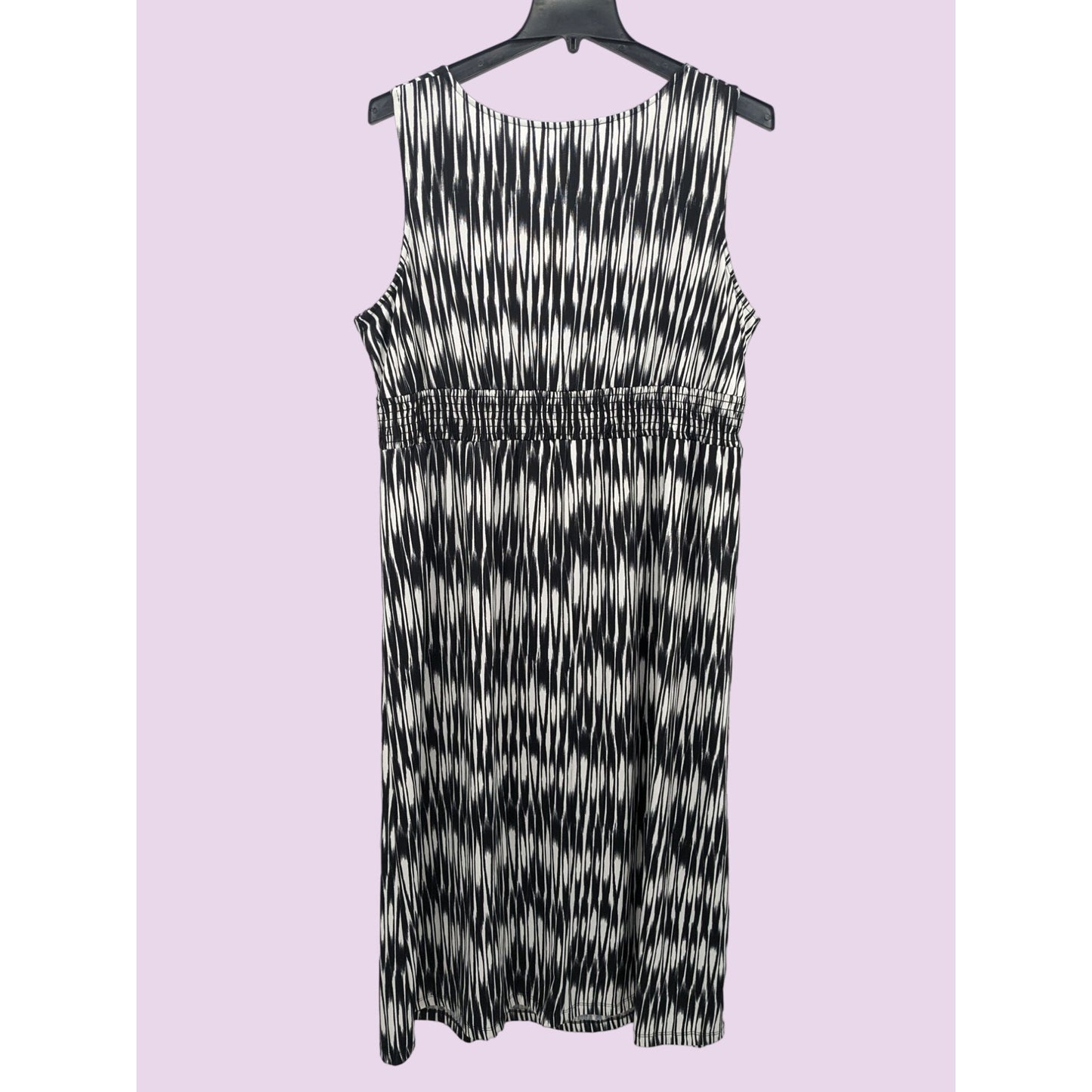 Maggie Barnes Women Black & White Sleeveless Shift Maxi Dress Size 1X