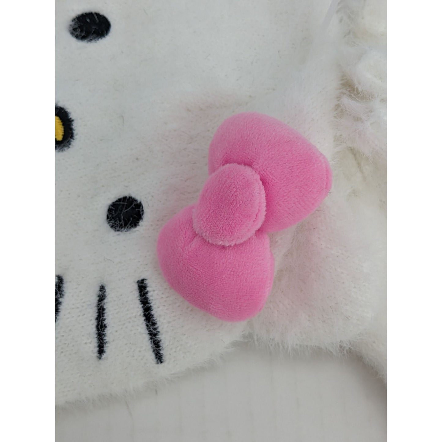 Hello Kitty and Friends x Forever 21 Hello Kitty & Friends Beanie & Mittens Set