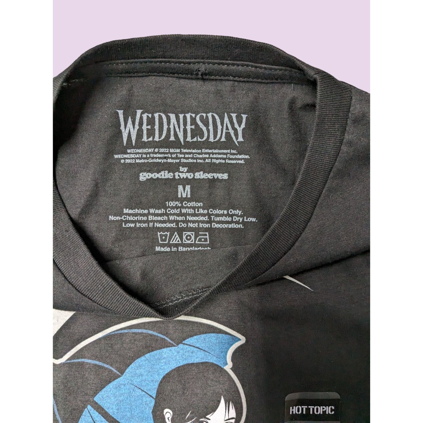 Hot Topic Adult Black Wednesday Little Cloud Storm Pullover T-Shirt Size M