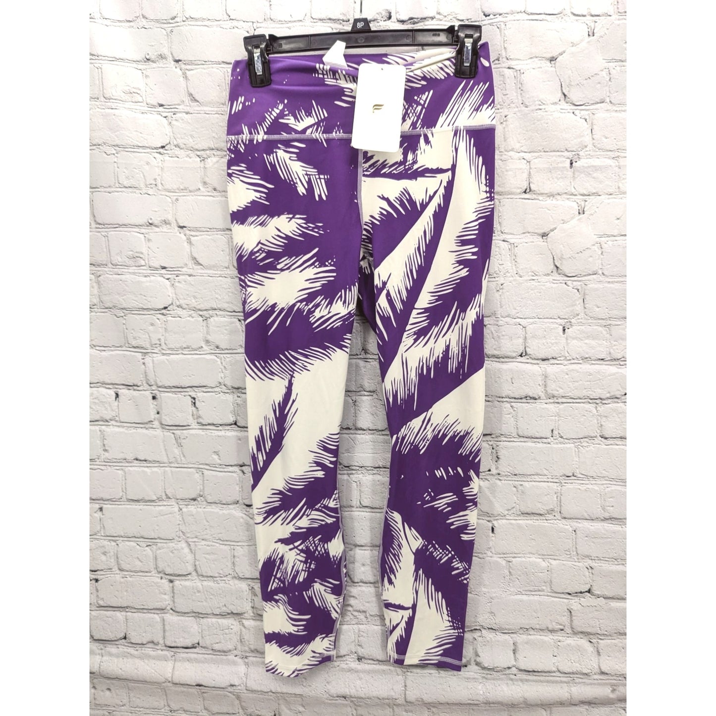 New Fabletics Women's Pureluxe HIgh-Waisted Printed  Purple & White Size 7/8