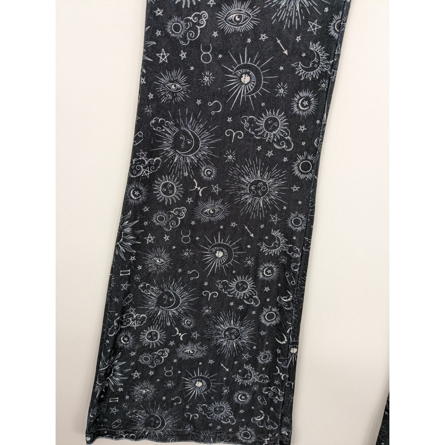 Hot Topic Black Celestial Velvet Flare Leggings Mystical Pull-On Women Size M