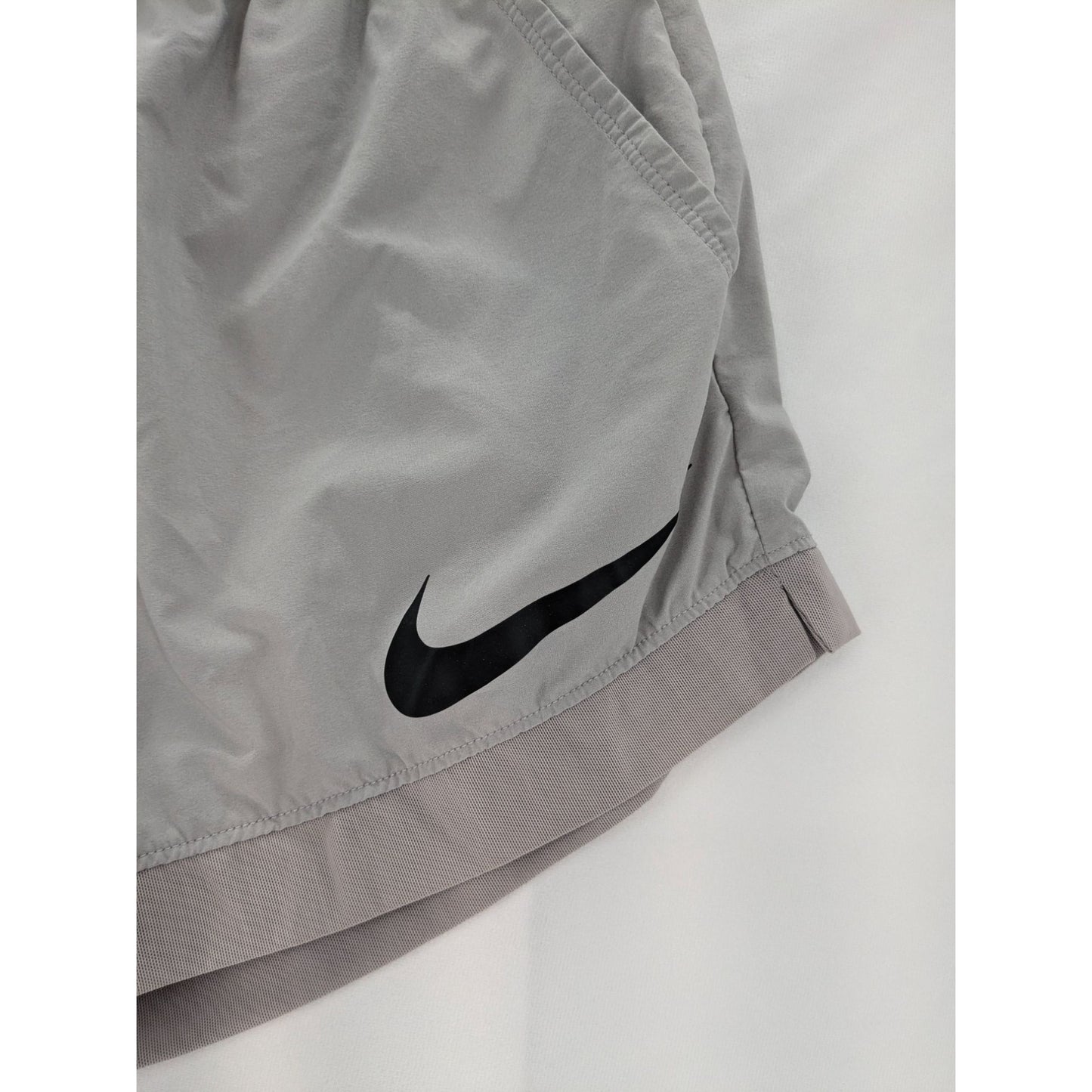 Nike Gray Dri Fit Pull-on Athletic Shorts Running Elastic Waist Women Size S