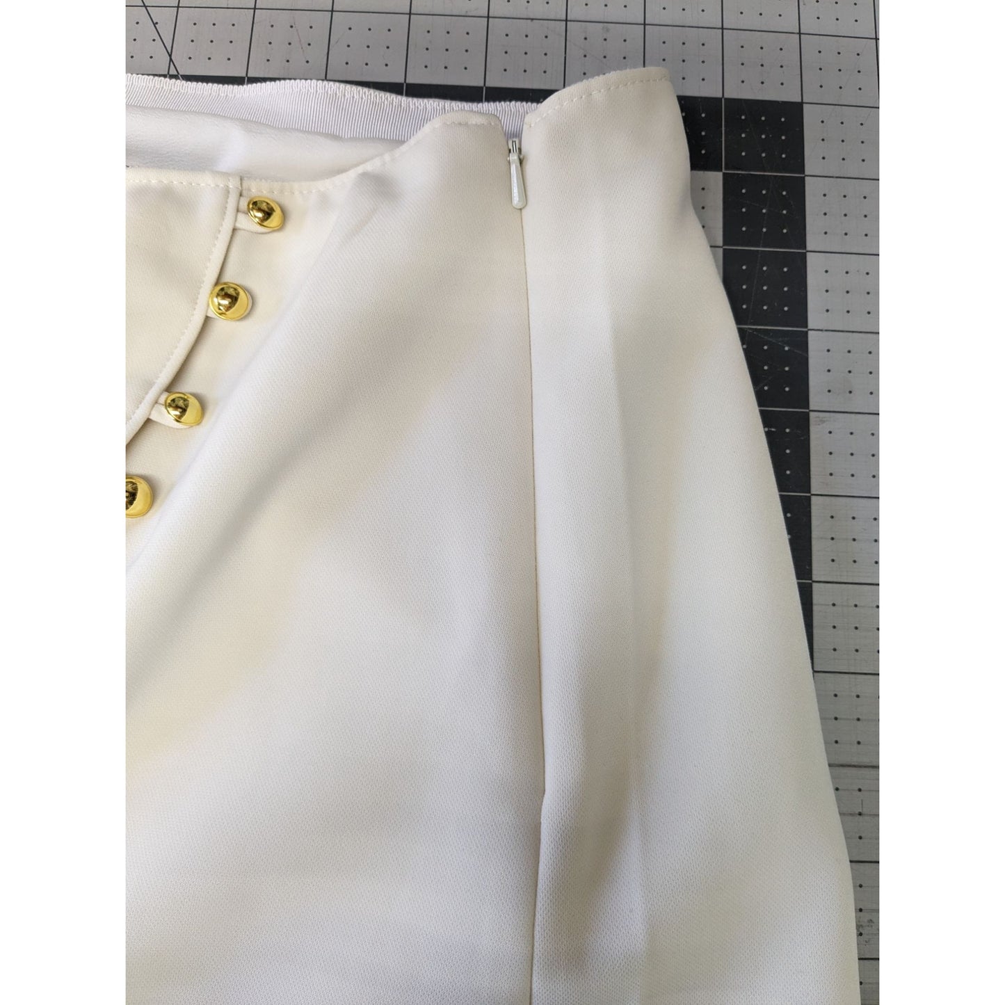 Talbots Ivory Gold Button A-line  Preppy Career Women Classy Mini Skirt Size 12