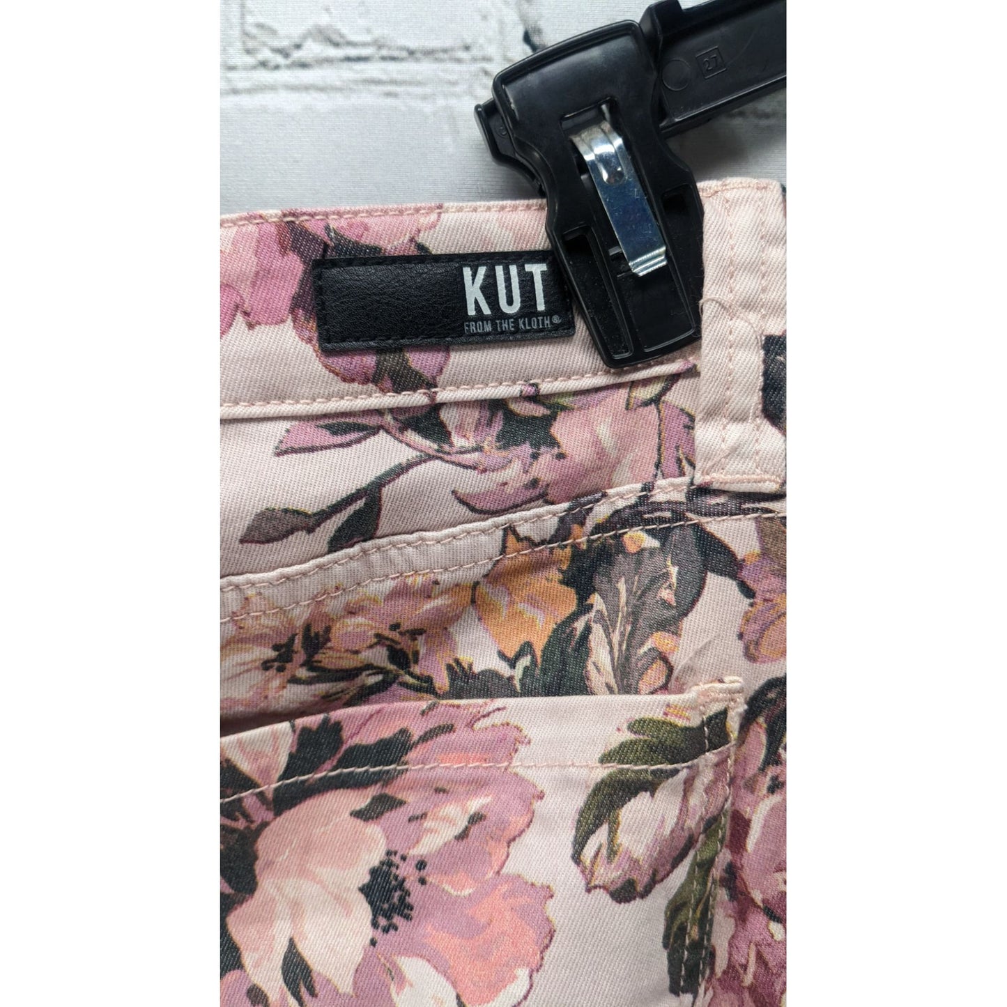 New KUT from The Kloth Connie skinny crop Floral Pink Print Jeans Size 12