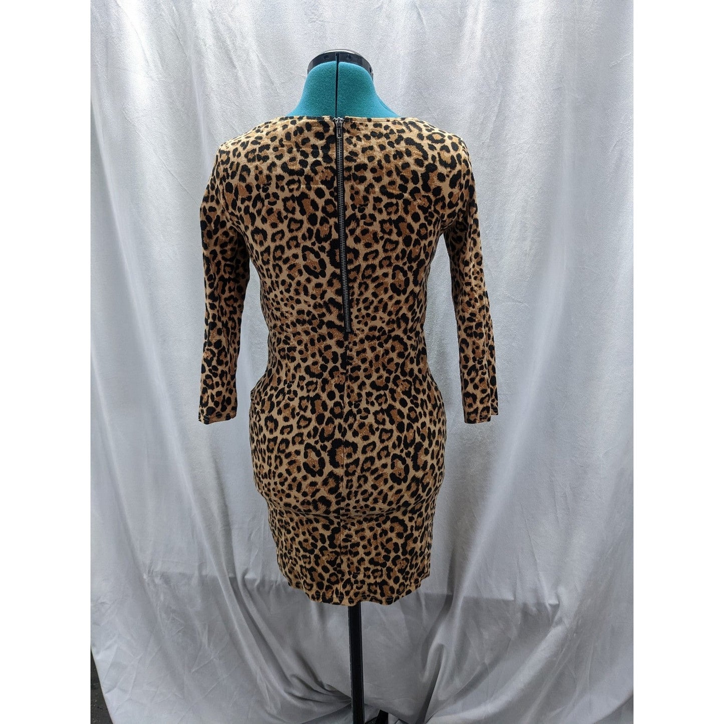 Pre-owned Animal Print 3/4 mini dress  Divided by H&M Size 8