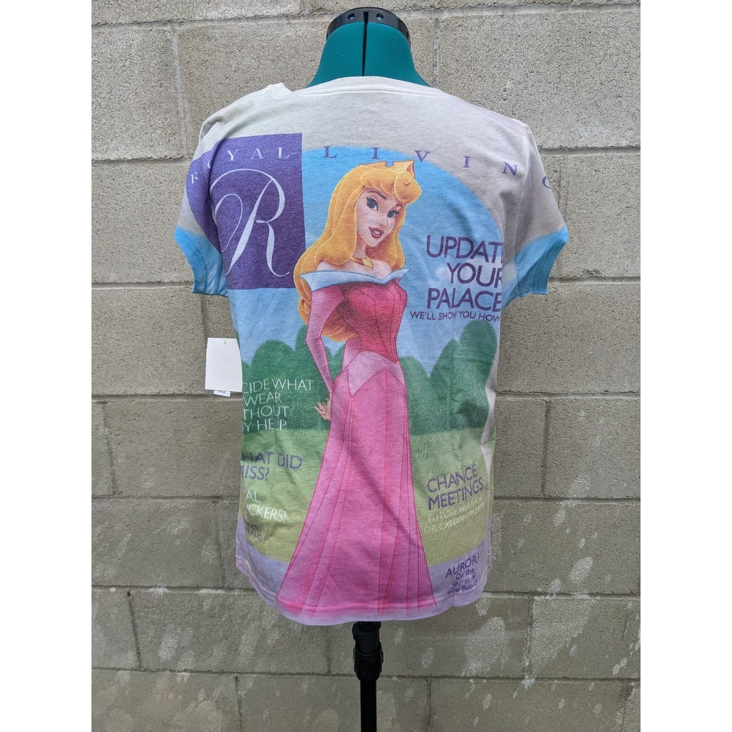 New Disney Store Princess Aurora T-shirt Royal Living Size L