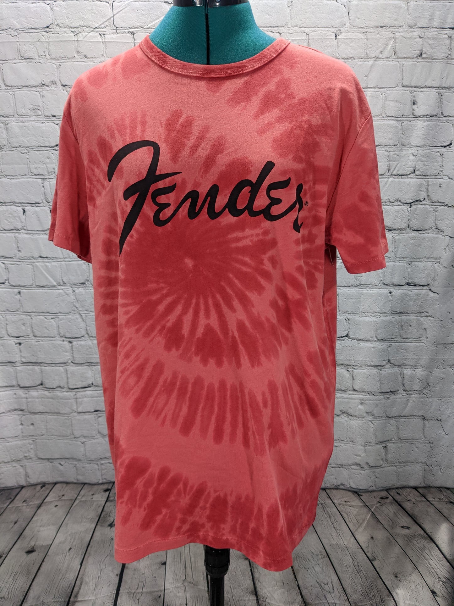 Lucky Brand Fender Red Tie Dye T-Shirt Size M