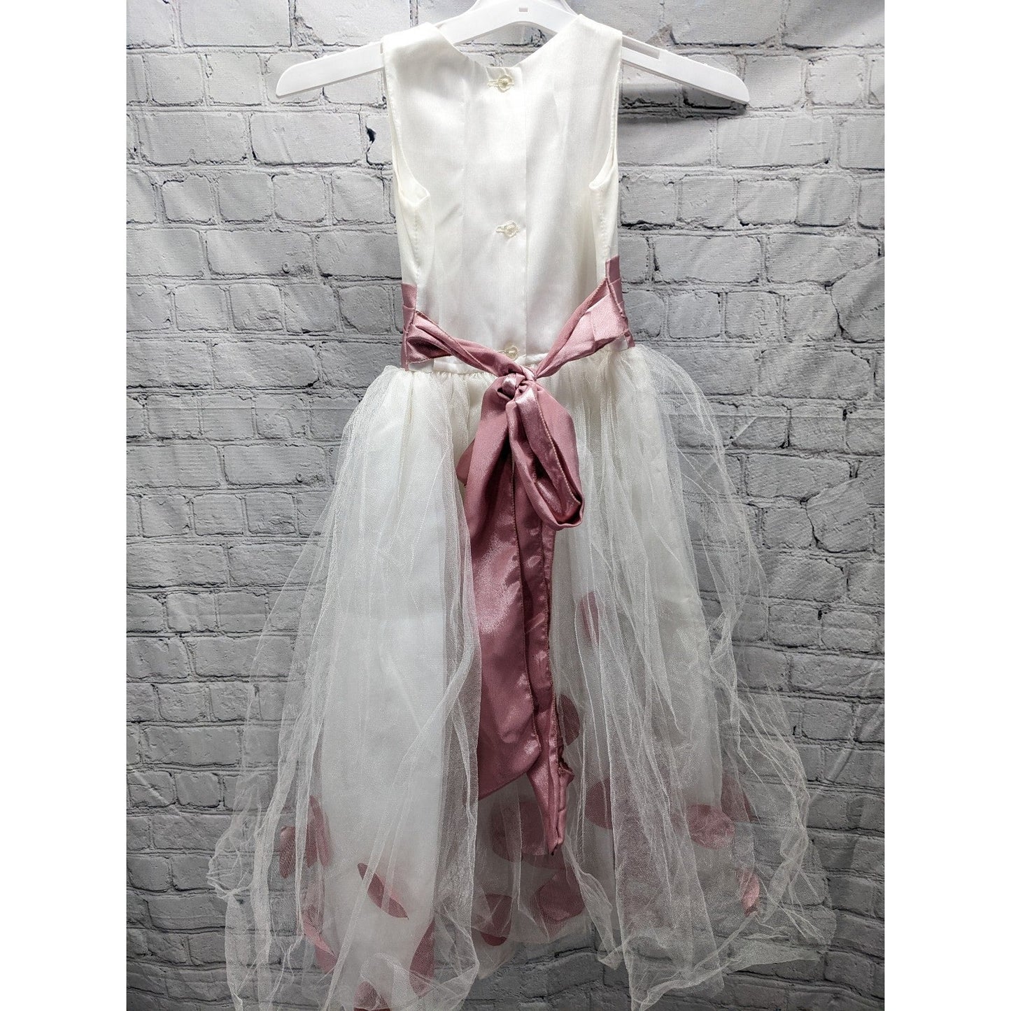 Flower Girl dress white and pink petals size 6 pre-owned