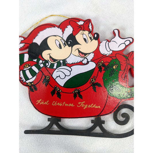 Pre-Owned Vintage Walt Disney Wooden "1st Christmas Together" Ornament 5W x 4L